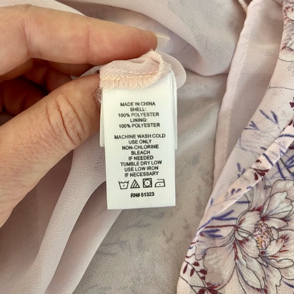 1. State Smocked Flutter-sleeve top floral - Picture 3 of 6